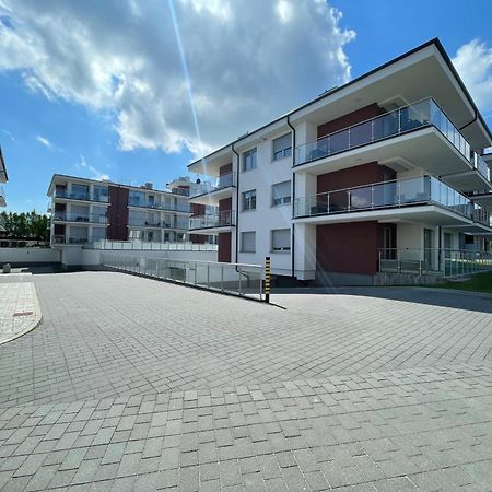 Miodowy Apartament Z Duzym Tarasem W Rewalu, Blisko Morza 외부 사진